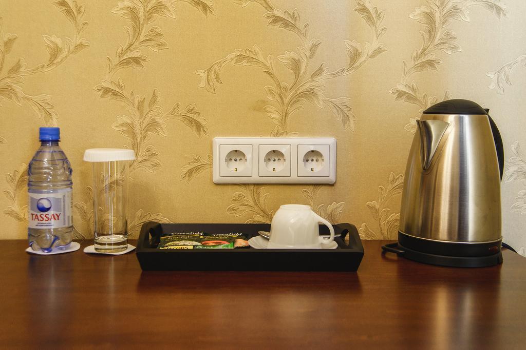 Promenade Park Hotel Shymkent Esterno foto